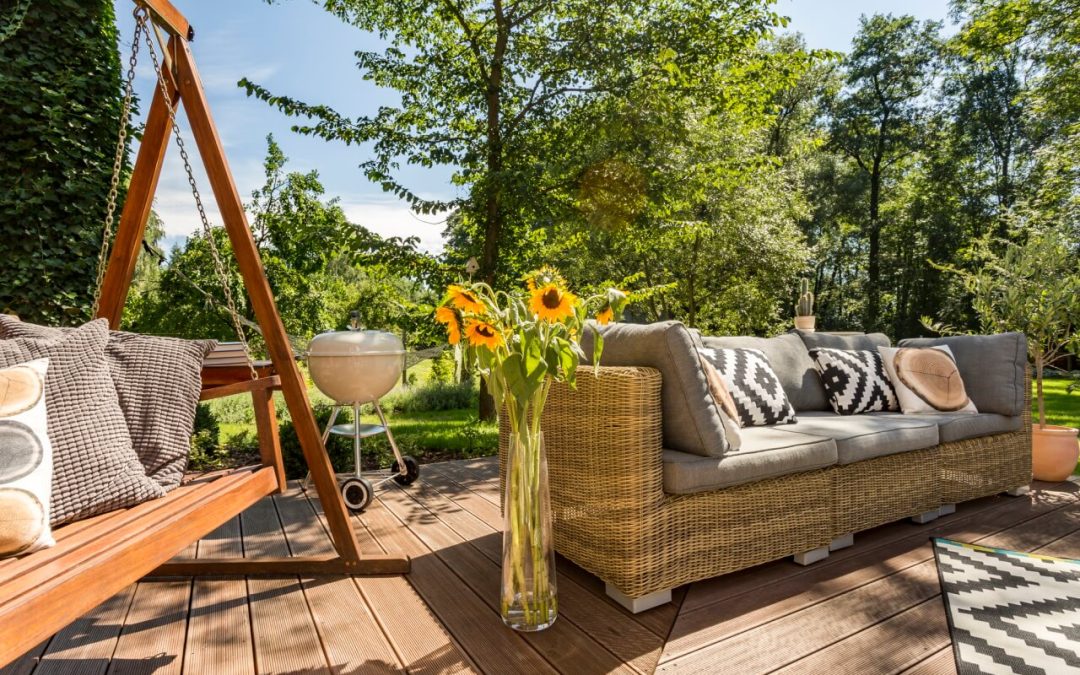 6 Tips to Prepare Your Deck for Spring